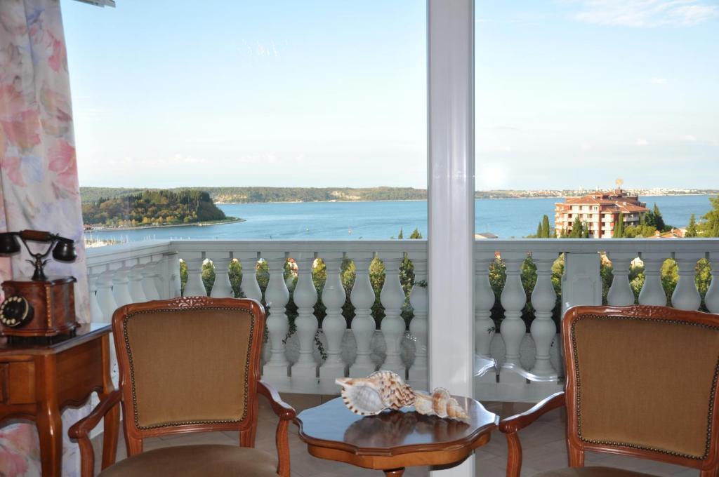 Apartments Ananina Portorož Rom bilde